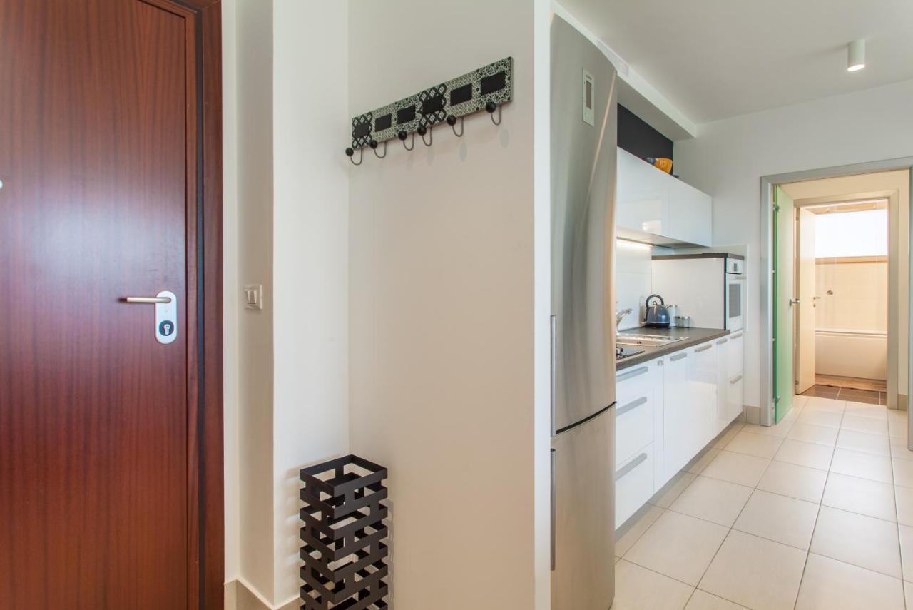 Apartman Laura Риека Экстерьер фото
